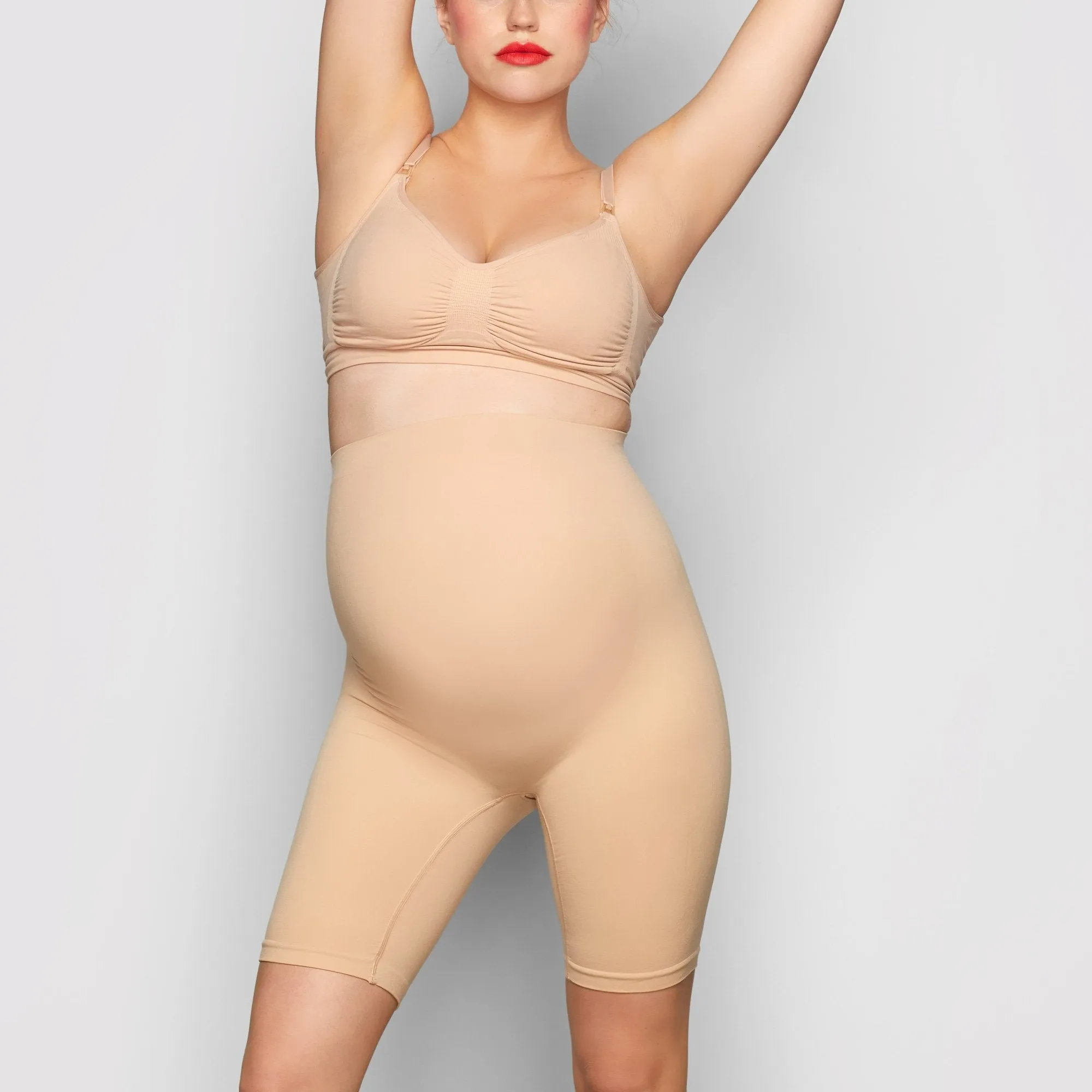 MATERNITY SCULPTING SHORT MID THIGH | CLAY