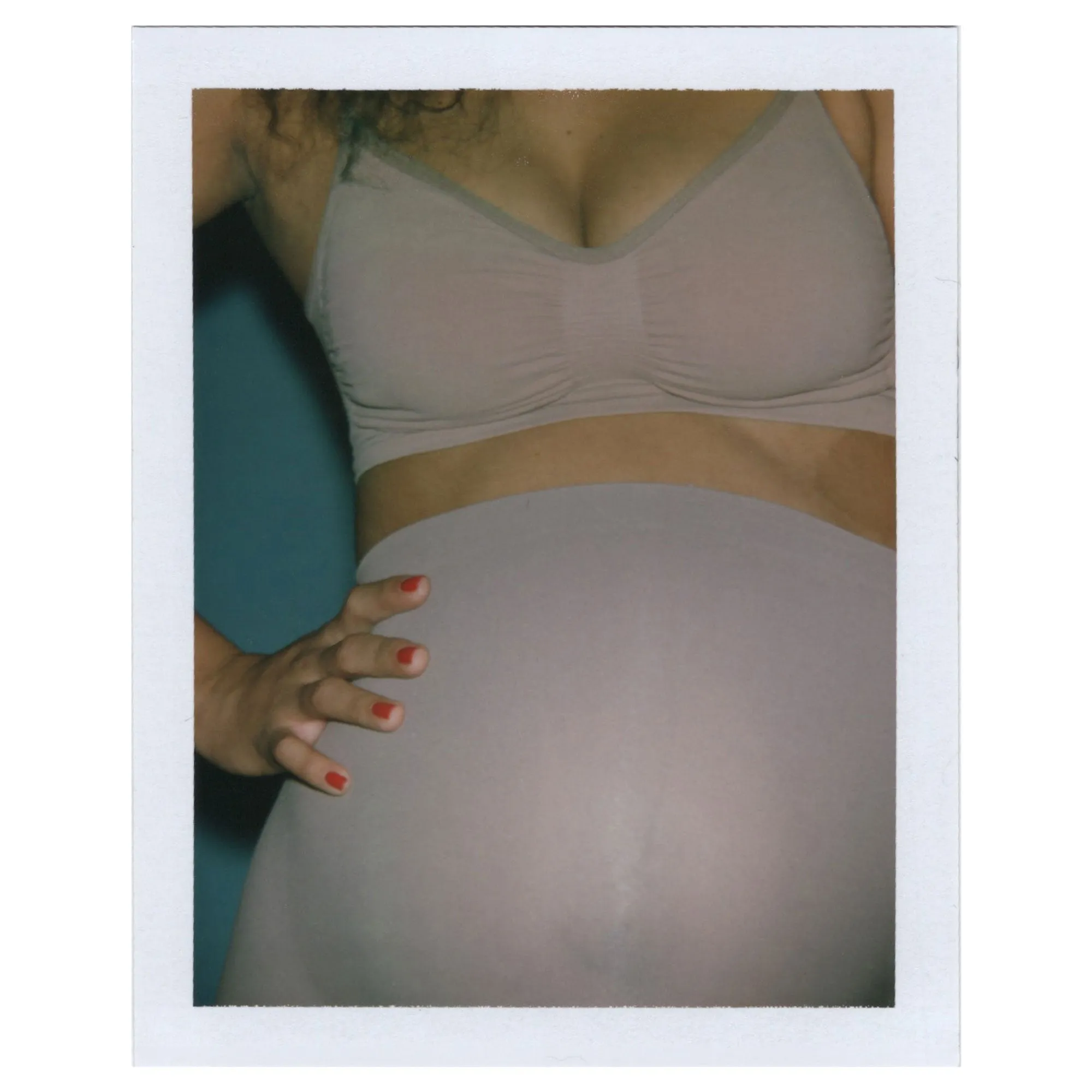 MATERNITY SCULPTING SHORT MID THIGH | CLAY
